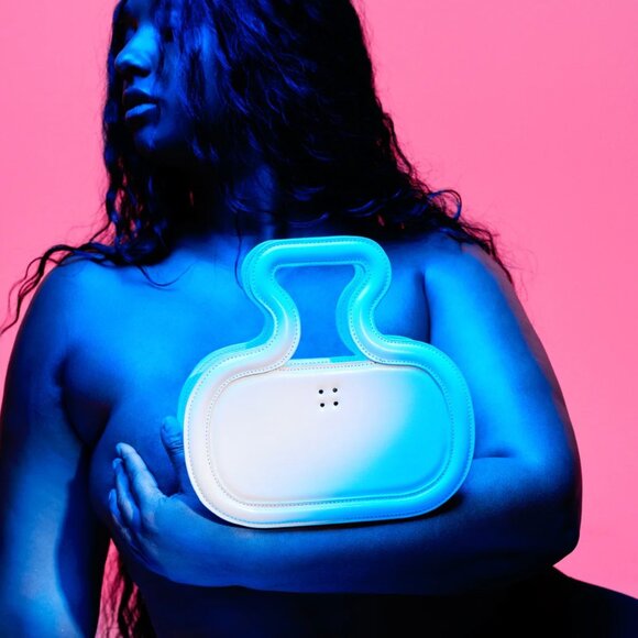 ILYES OUALI - Silhouette Bag in White - Picture 2 of 8